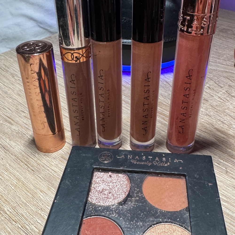Bundle 6 pieces Anastasia Beverly Hills